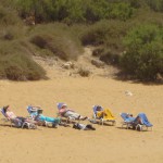 Vad gör de på stranden eg?